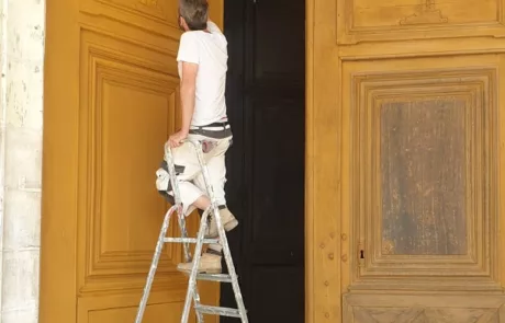 Lettres Et Couleurs Peinture Interieur A Blois Renovation Peinture Porte Cathedrale De Blois Lettresetcouleurs